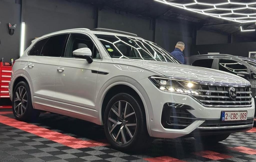 Volkswagen Touareg 2019 R-line full option comme neuf, Auto's, Volkswagen, Te koop, Touareg