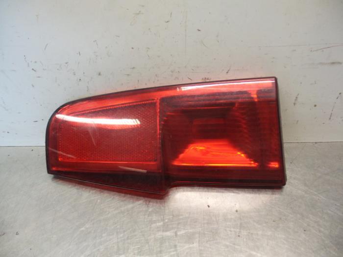 Achterklep reflector links van een Fiat Punto (Punto 03-), Gebruikt, -, -, Ophalen of Verzenden