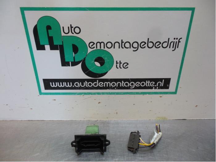 Kachel Weerstand van een Peugeot Partner (Partner 02-), Gebruikt, -, -, Ophalen of Verzenden