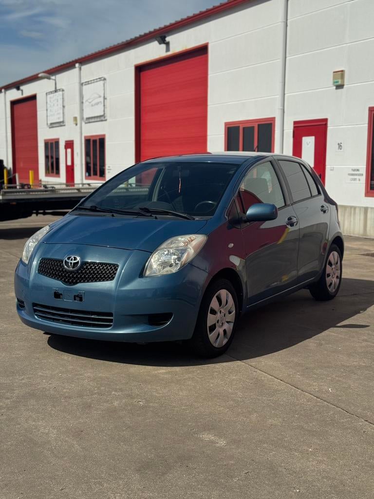 Inspection commerciale automatique Toyota 1.0  140 000 km., Autos, Toyota, Particulier, Yaris, Air conditionné, Essence, 5 portes