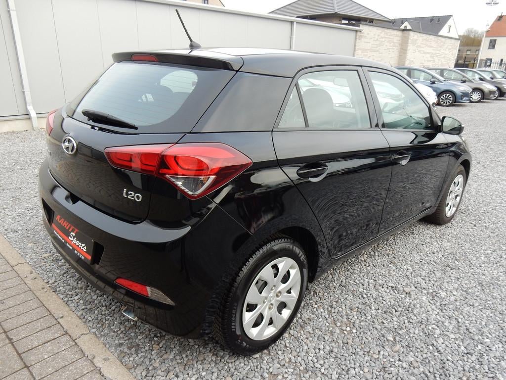 Hyundai i20 Twist (année de construction 2017), Autos, Hyundai, Achat, Euro 6, Entreprise, Boîte manuelle