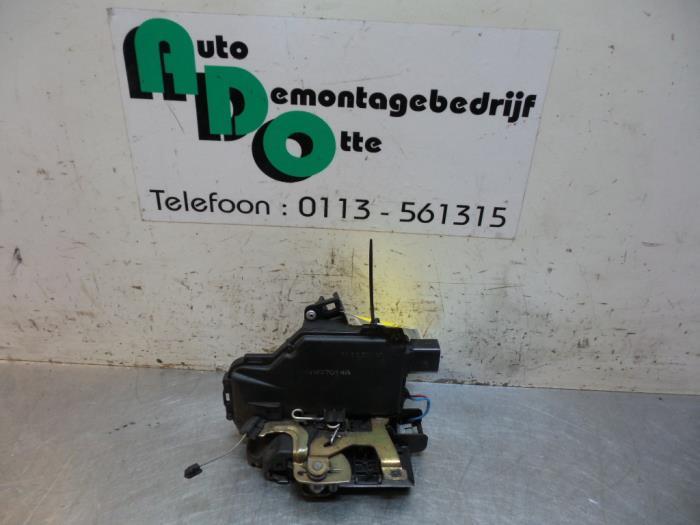 Deurslot Mechaniek 4Deurs rechts-voor van een Volkswagen Gol, Gebruikt, -, Volkswagen, -