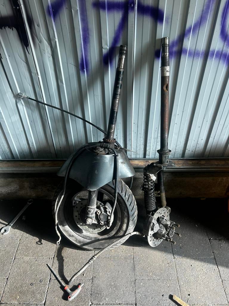 Zip voorvorken, Ophalen, Zo goed als nieuw