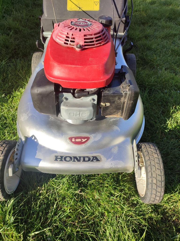 Honda izy, Tuin en Terras, Grasmaaiers, Gebruikt, Benzine-grasmaaier, 50 cm of meer, Cirkelmaaier, Opvangzak, Ophalen