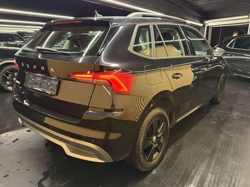 Skoda Kamiq Kamiq 1.0 TSI Ambition * GARANTIE 12 MOIS * SPOR, Autos, Skoda, 1730 kg, Achat, Entreprise, Noir