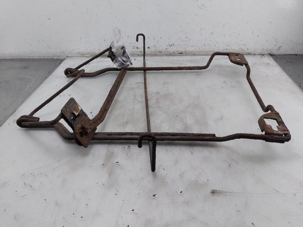 RESERVEWIEL HOUDER Opel Vivaro (|93868418|), Dhr. J. Ham, Gebruikt, Administratie@autoham.nl, Opel