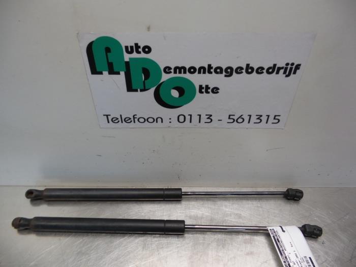 Kit amortisseur gaz hayon d'un Audi A6 (A6 97-), -, 3 mois de garantie, Audi, Utilisé