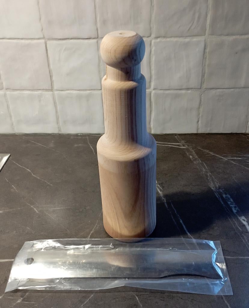 Set van berkenhouten stamper en roestvrijstalen schraper, Huis en Inrichting, Ophalen of Verzenden, Zo goed als nieuw