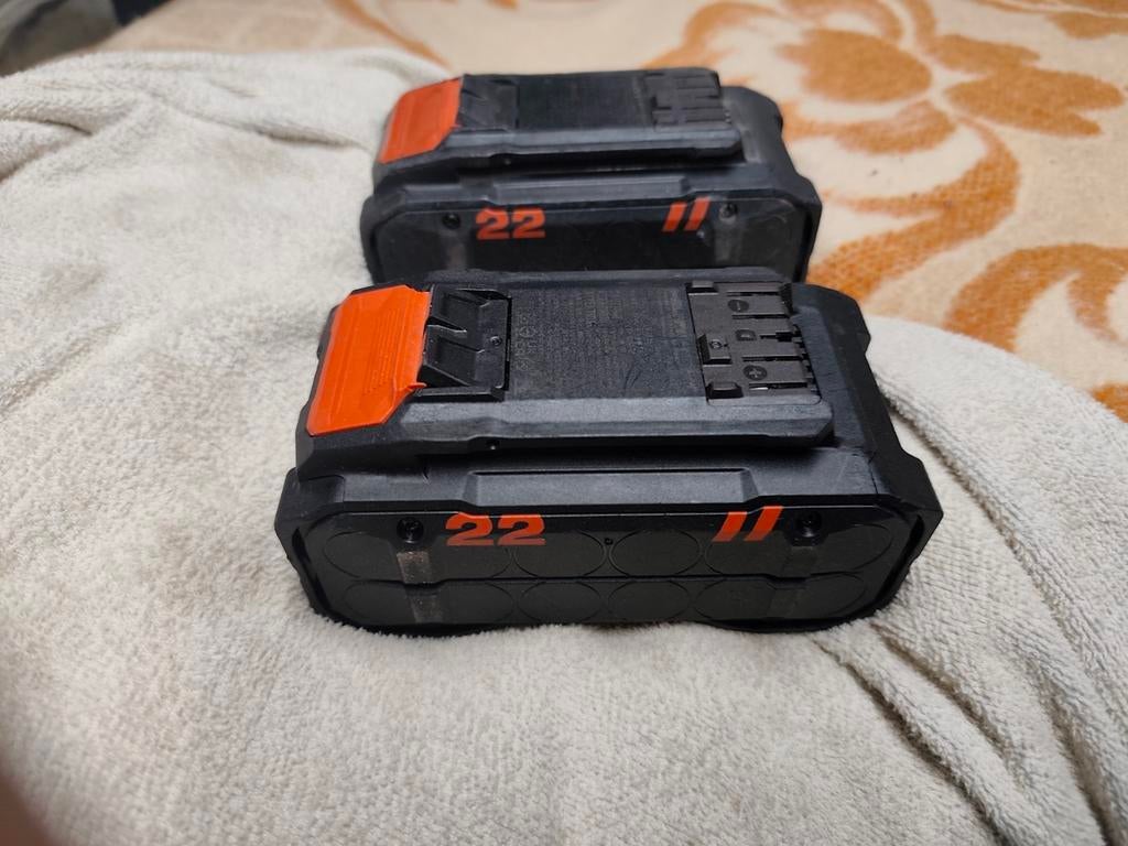 Batteries Hilti Nuron B22-170 8.0ah en parfait état., Bricolage & Construction, Enlèvement