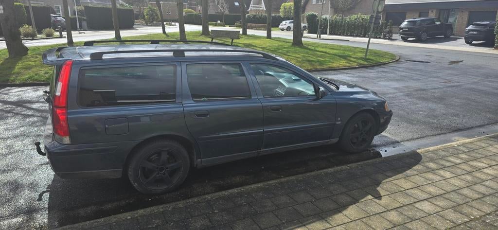 Volvo V70 2.4D D5 Lichte Vracht - Automaat - lot onderdelen, Ophalen, Gebruikt, Voor, Volvo