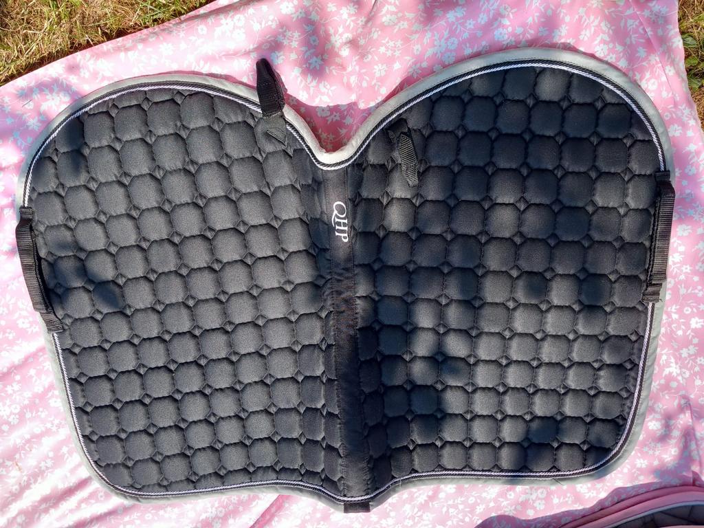 Qhp dekje, Dieren en Toebehoren, Paarden en Pony's | Dekens en Dekjes, QHP, Ophalen of Verzenden, Zo goed als nieuw, Zwart