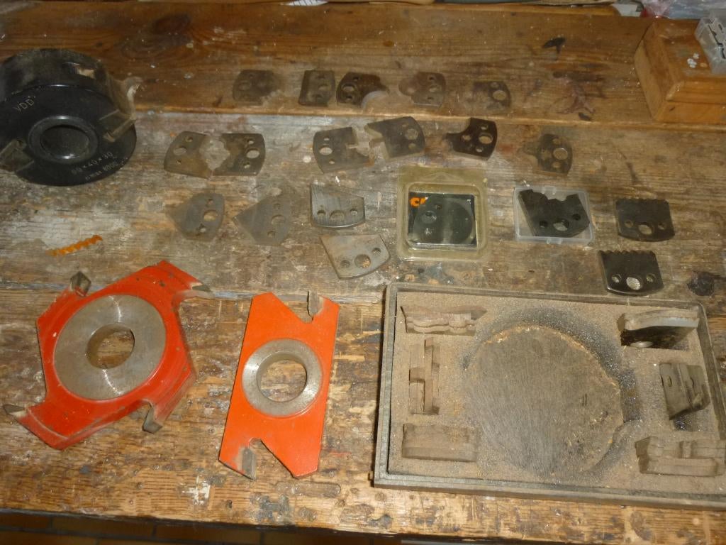 frezenblok, lossen moluren en frezen, Enlèvement, Comme neuf