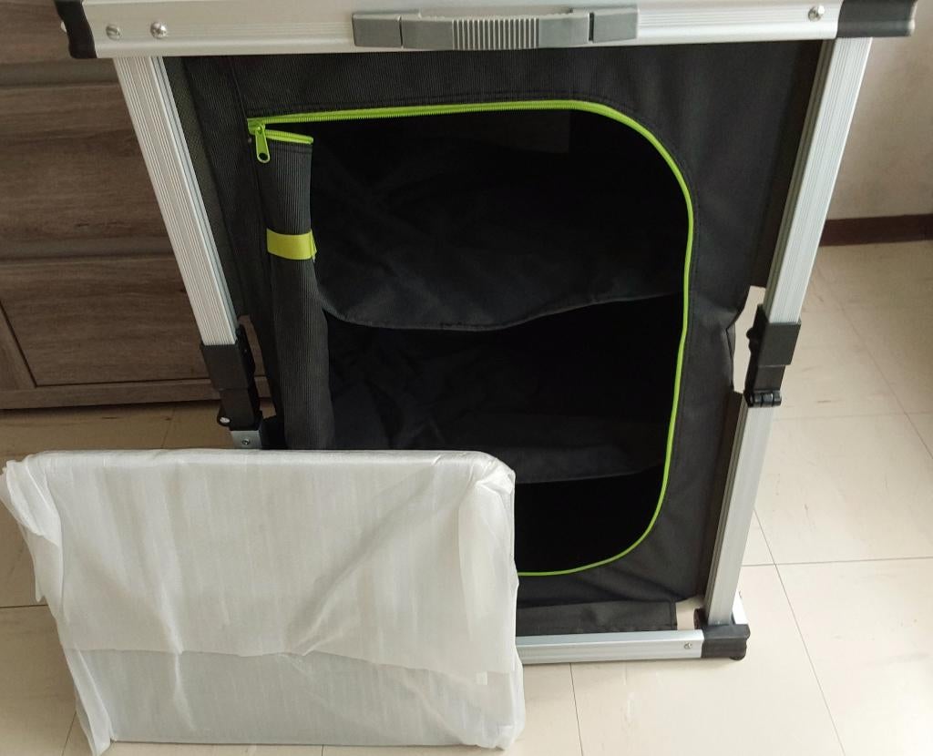 ARMOIRE DE CAMPING TRAVEL LIFE COMME NEUVE, Caravanes & Camping, Meubles de camping, Comme neuf, Armoire de camping, Enlèvement