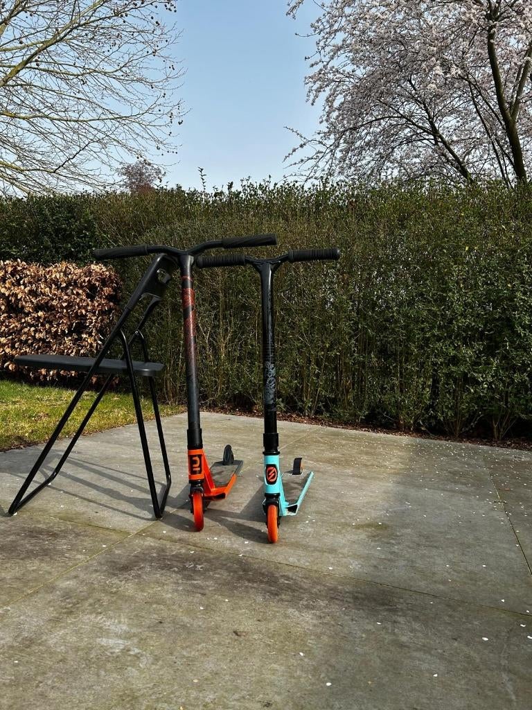 2 Stuntsteps, Fietsen en Brommers, Ophalen, Gebruikt, Gewone step, Oxelo (Decathlon)