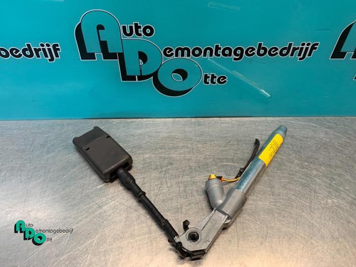 Tendeur de ceinture droit d'un Citroen C4 Grand Picasso (C4, -, 3 mois de garantie, Utilisé, -