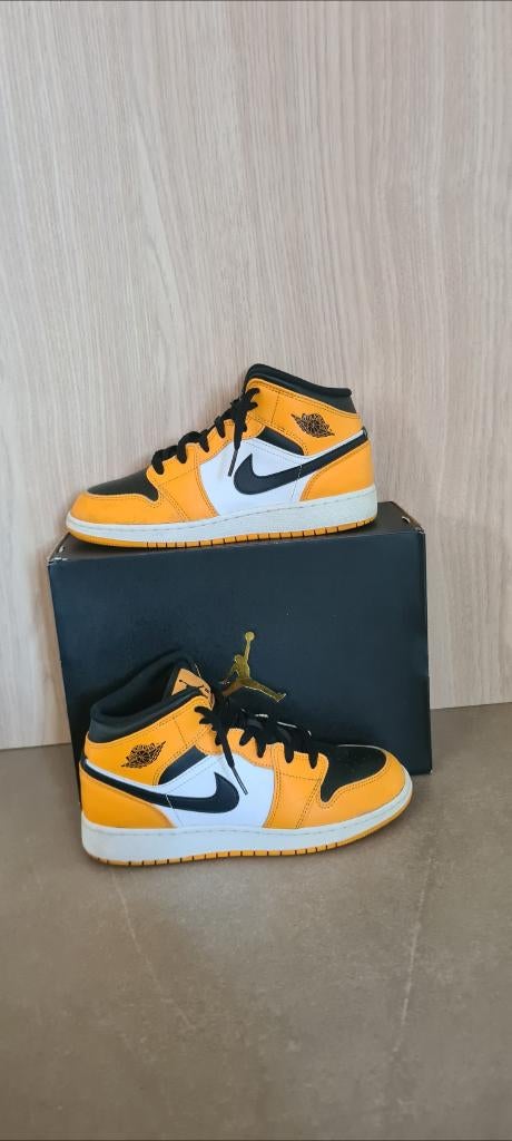 Jordans 1 mid taxi maat 38.5, Vêtements | Hommes, Chaussures, Autres couleurs, Comme neuf, Enlèvement, Jordan (Nike)