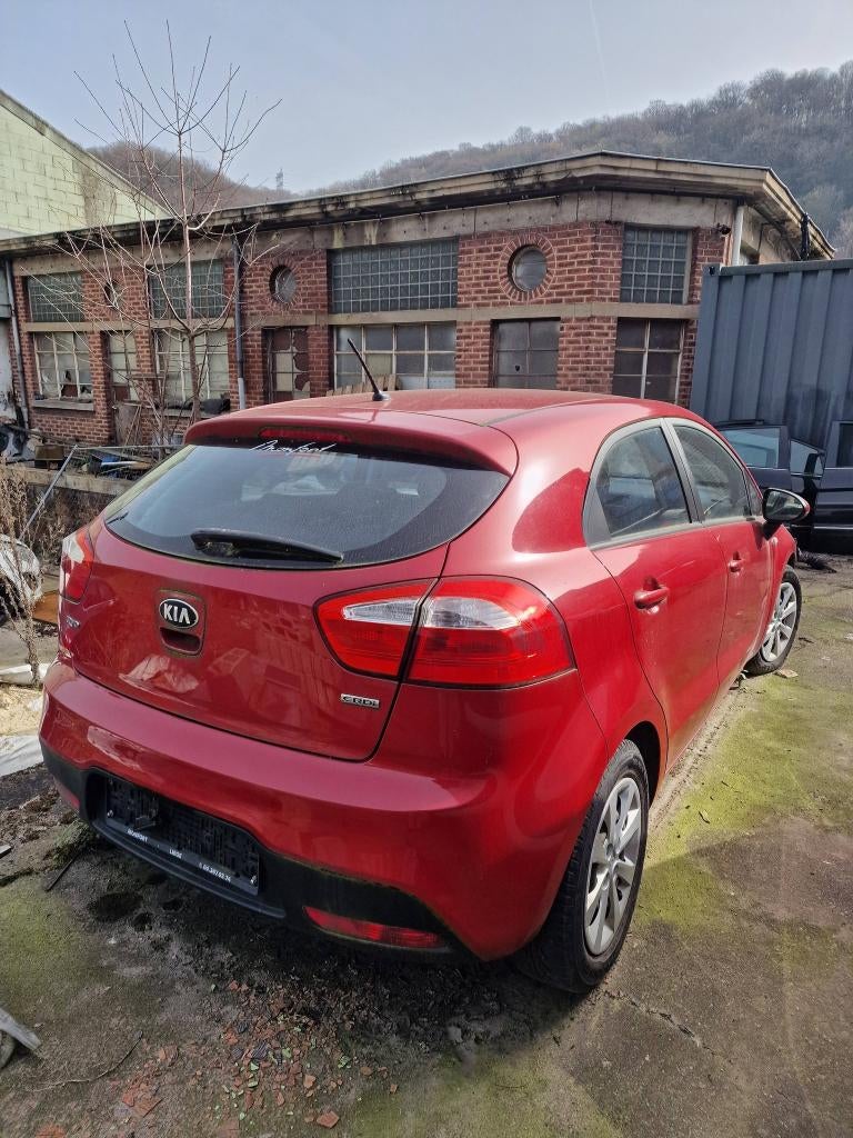 Kia Rio 1.1 CRDi // MOTEUR CASSER, Rouge, Euro 5, Achat, Entreprise