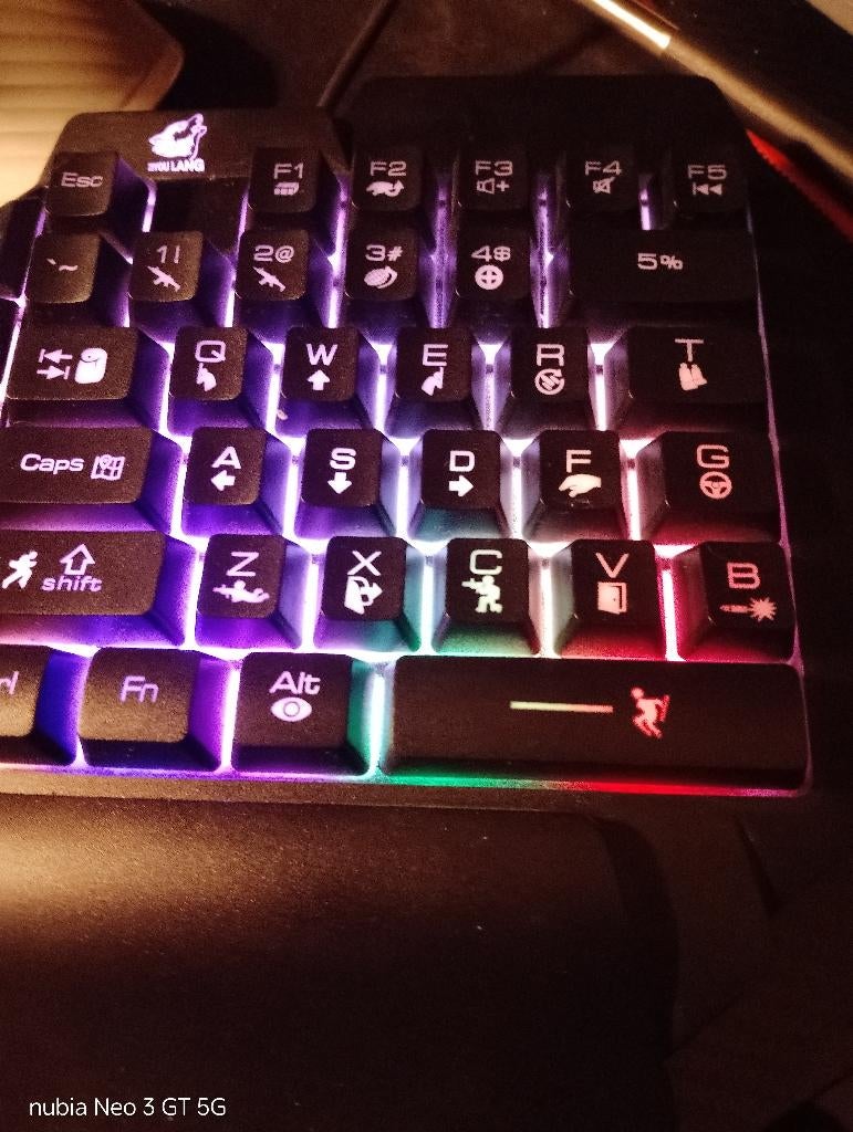 Gaming Keyboard (Een Hand) Full RGB, Computers en Software, Toetsenborden, Ophalen of Verzenden, Zo goed als nieuw
