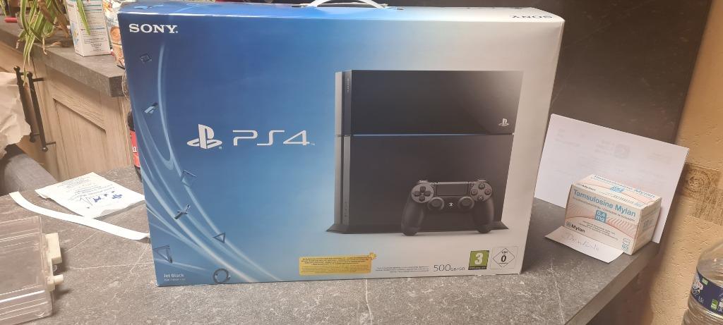 PS4 dik in een doos, Games en Spelcomputers, Spelcomputers | Sony PlayStation 4, Gebruikt, Ophalen of Verzenden
