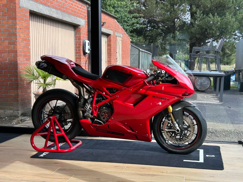 Ducati 1098s circuit als baan, Motoren, Sportuitlaat, 2 cilinders, 1098 cc, Motorrijbewijs A