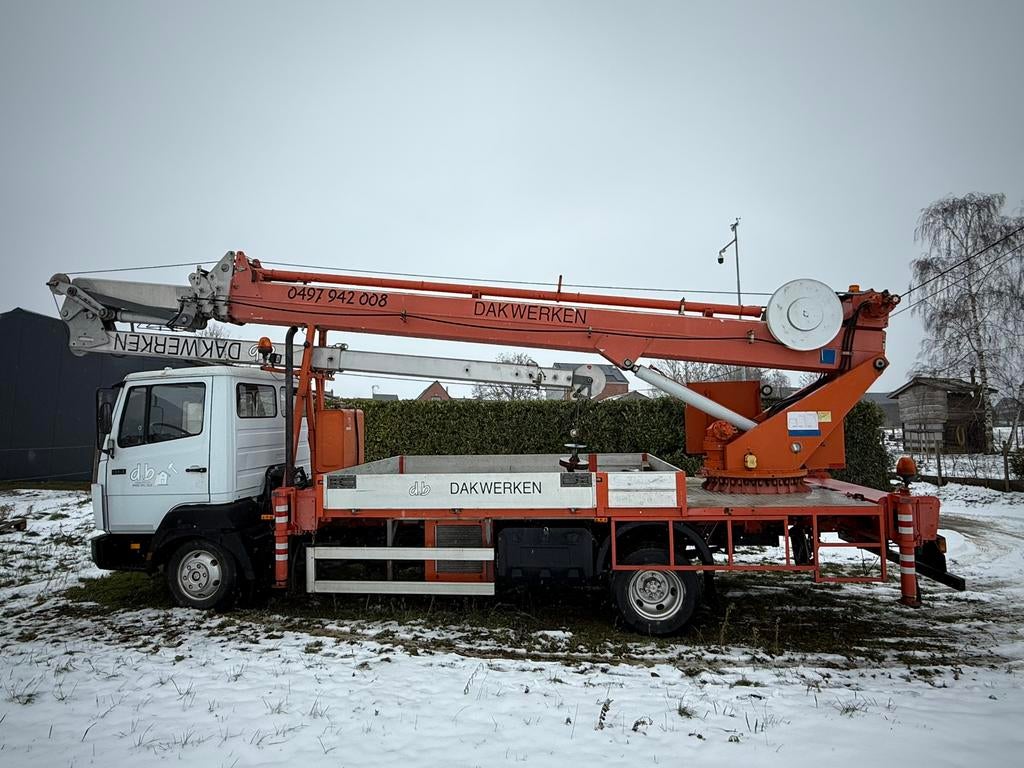 Bocker 36/1000, Enlèvement, Grue