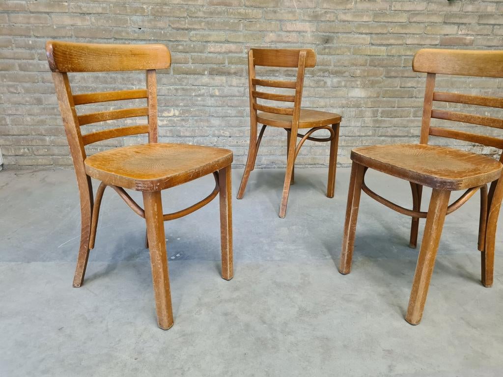 250 oude houten CAFÉSTOELEN vintage partij lot bistrostoelen, Huis en Inrichting, Stoelen, Ophalen