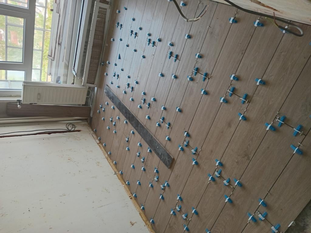 Renovations, Offres d'emploi