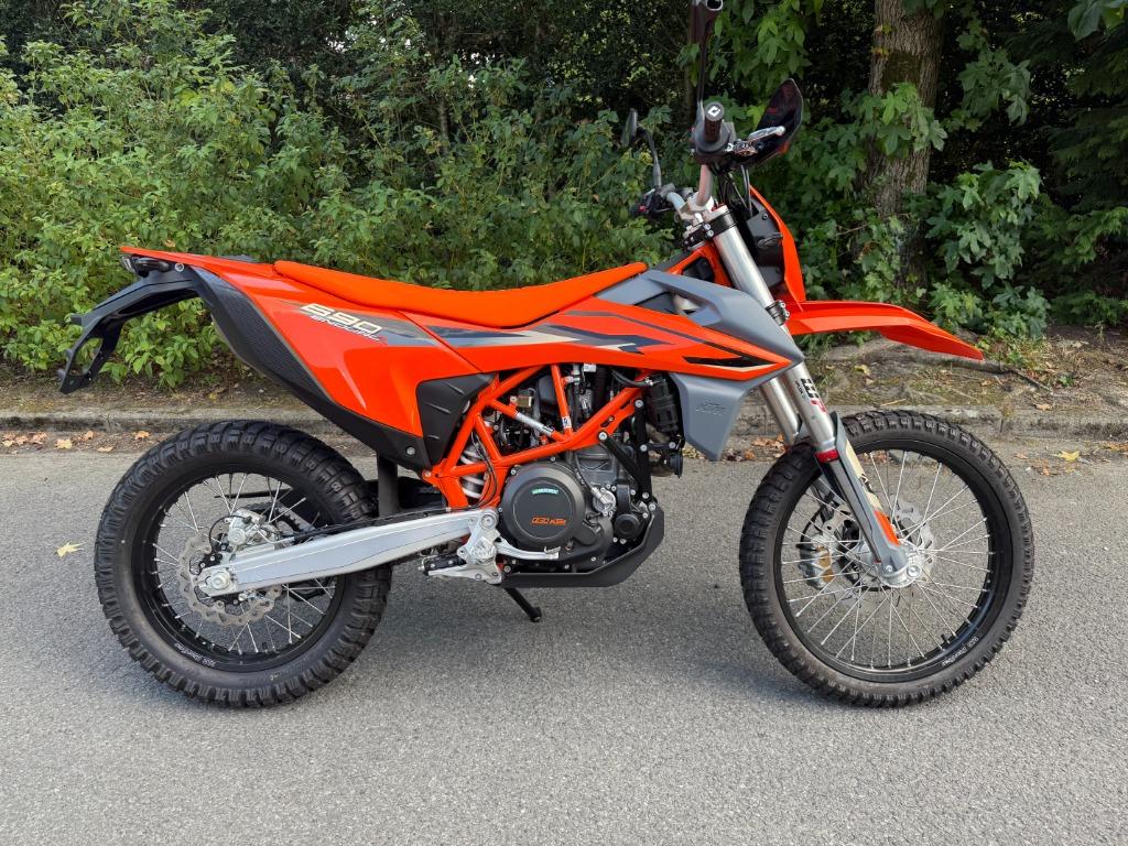 KTM 690 Enduro R 2024 Nieuw!