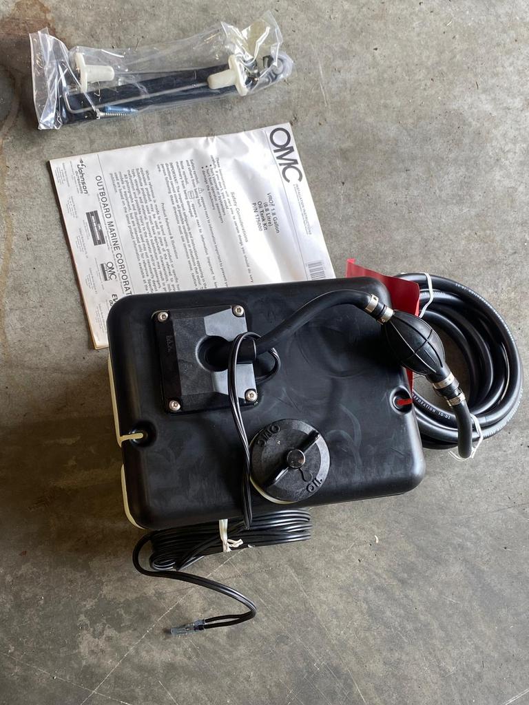 OMC/Johnson/Evinrude VRO olietank, Ophalen, Zo goed als nieuw