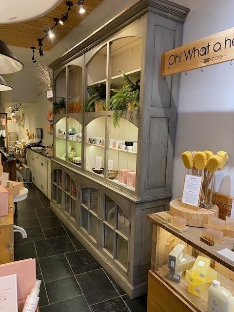 Vitrine, Maison & Meubles, Enlèvement, Utilisé, Rustiek/ landelijk, Avec tablette(s)