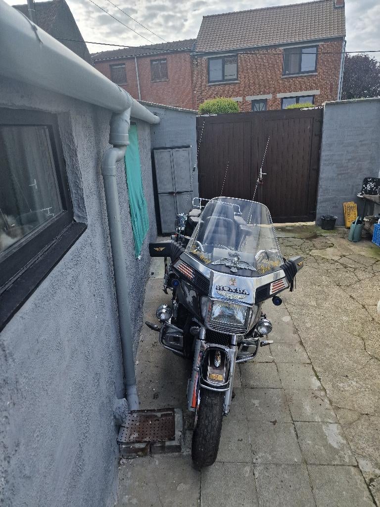 Ancêtre Goldwing 1200 aspencade