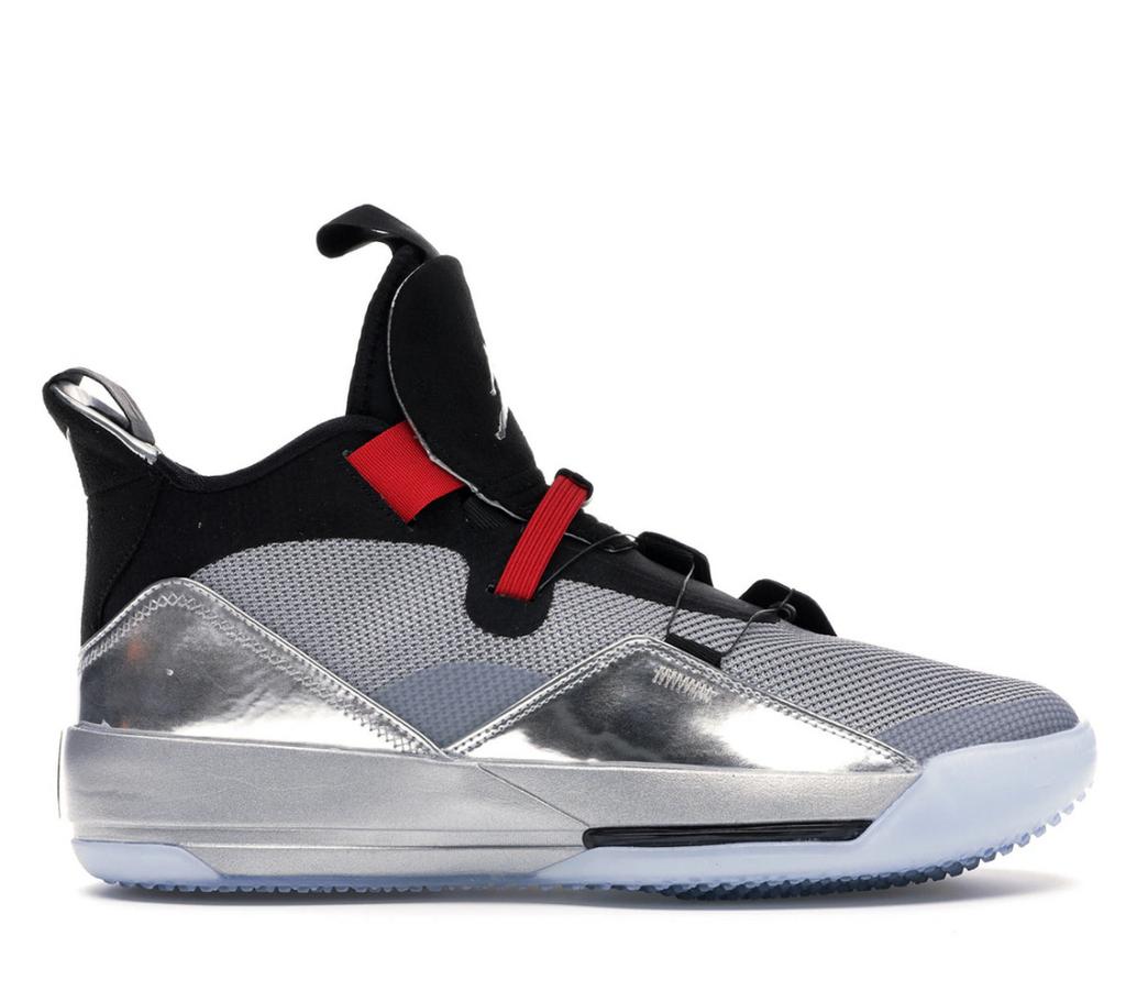 Jordan XXXIII Metallic Silver Black All-Star 44,5 (44), Autres couleurs, Comme neuf, Enlèvement, Chaussures de sport