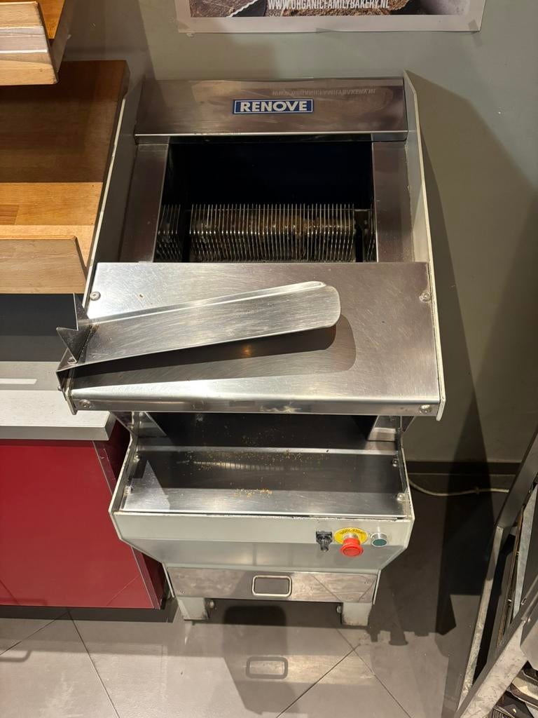 Broodsnijmachine Renove, Ophalen, Gebruikt