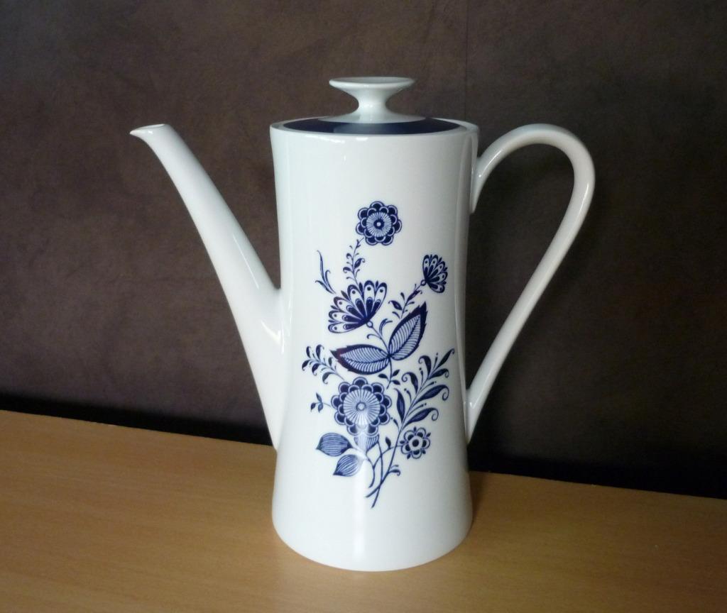 Grote witte koffiekan met blauwe bloemen Mitterteich Bavaria, Enlèvement ou Envoi