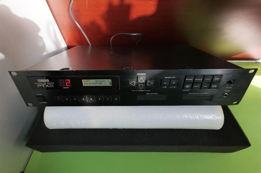 Yamaha PTX-8 vintage drum module, Musique & Instruments, Batteries électroniques, Envoi, Yamaha