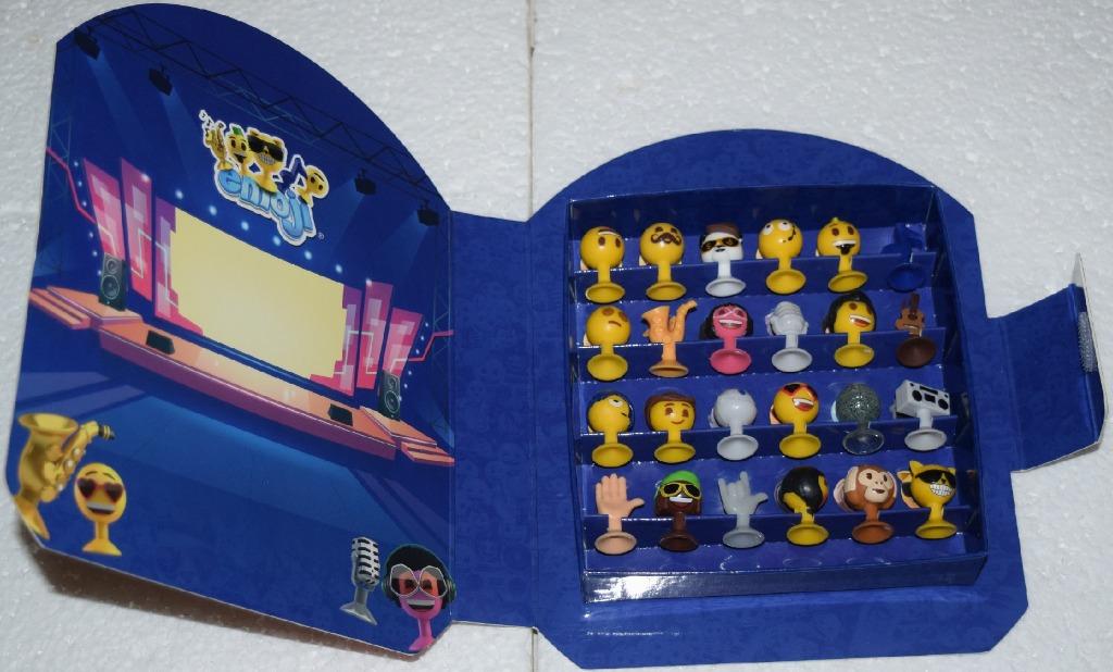 Emoji Aldi série 2022 en boîte . Pleinement, Collections, Aldi, Envoi