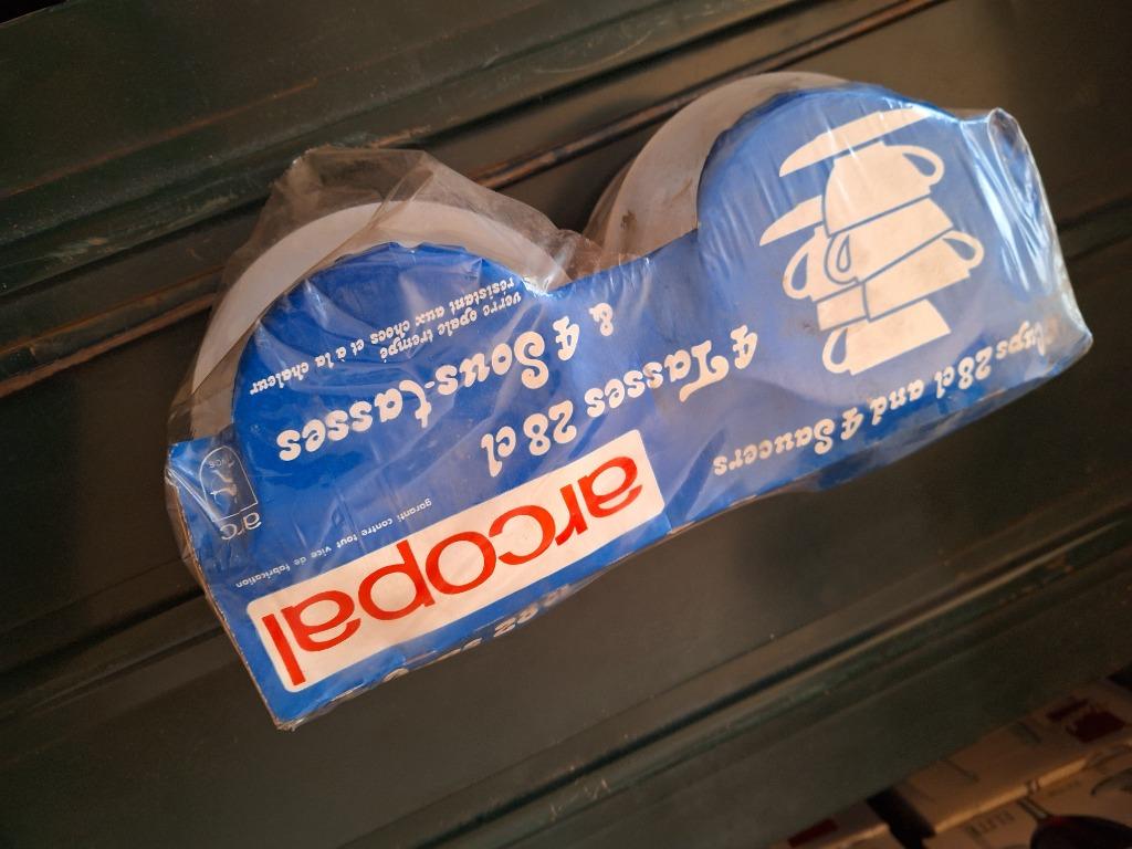 VAISSELLE ARCOPAL, Neuf, Enlèvement, Autres matériaux, Autres styles