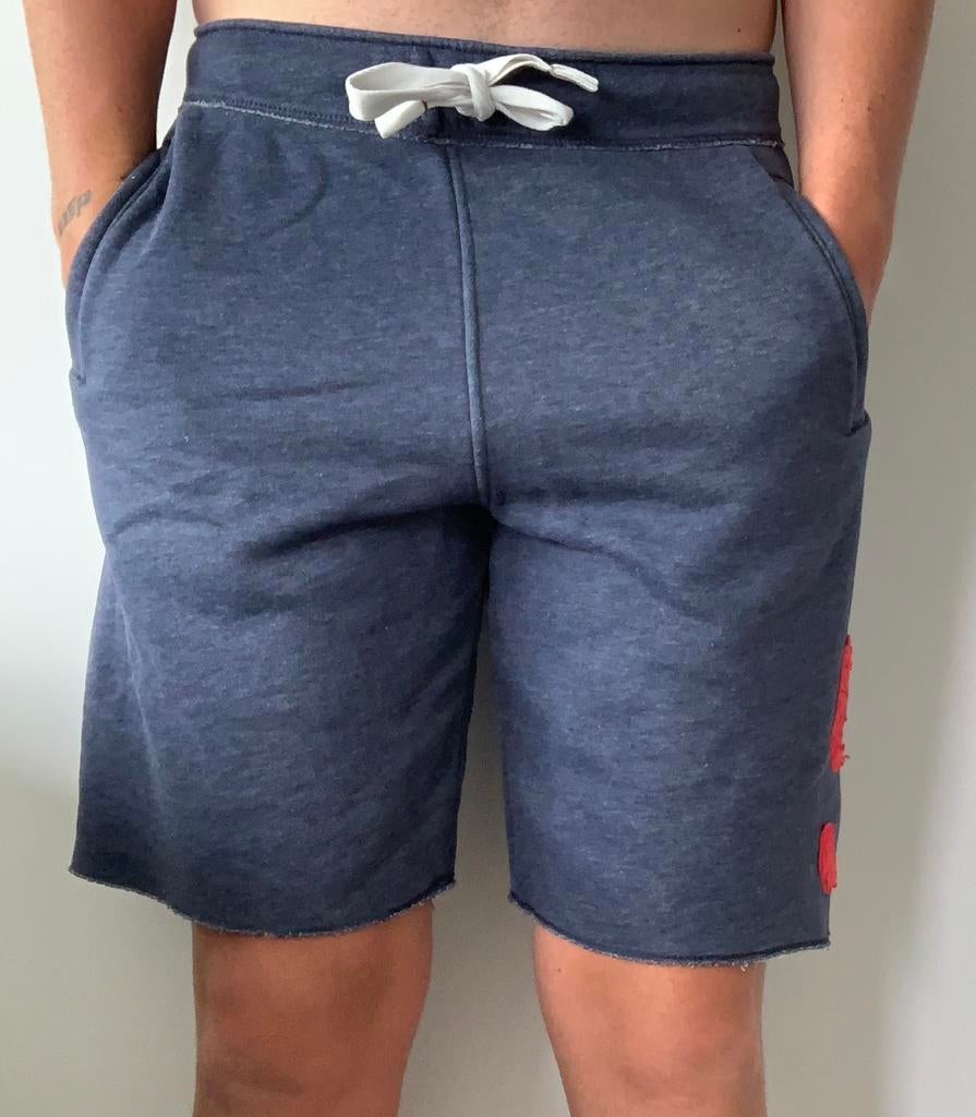 Short de jogging Hollister bleu taille M, Vêtements | Hommes, Enlèvement ou Envoi, Comme neuf, Bleu, Taille 48/50 (M)