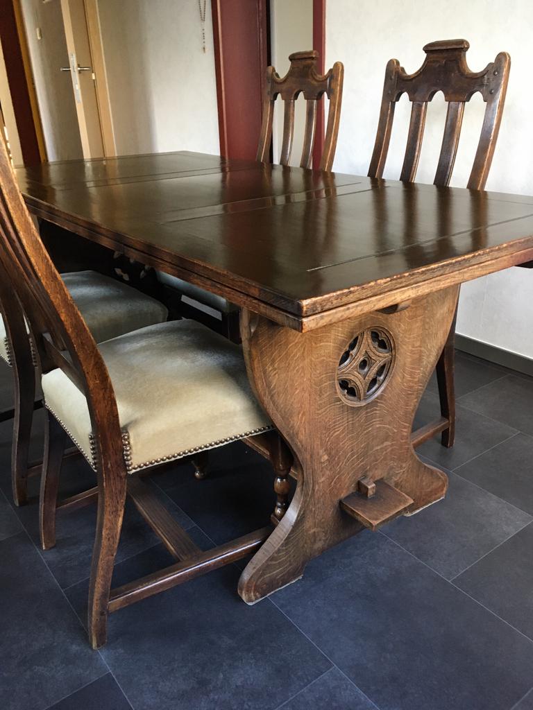 Antieke tafel, Enlèvement