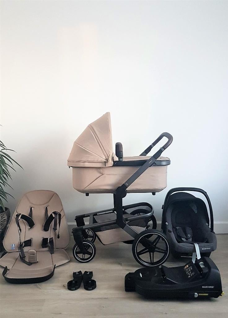 Joolz Day 5 kinderwagen Sandy taupe, Kinderen en Baby's, Kinderwagens en Combinaties, Zo goed als nieuw, Verstelbare duwstang