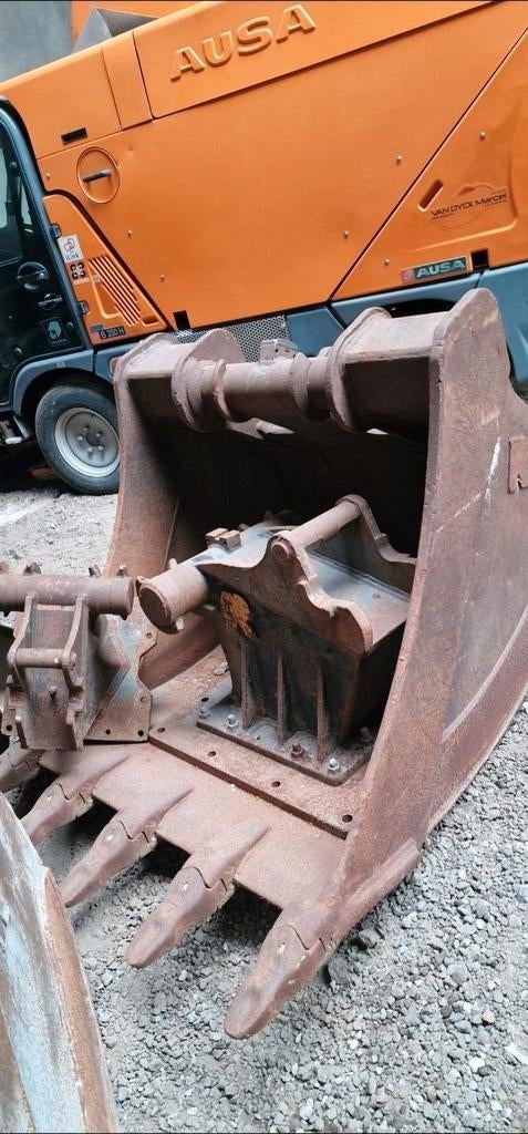 verschillende Graafbakken 14st beschikbaar
samen 3800eur