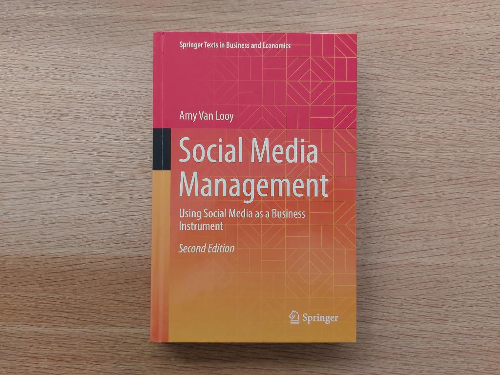 Social Media Management - Amy Van Looy - NIEUWSTAAT, Boeken, Economie, Management en Marketing, Ophalen of Verzenden, Nieuw, E-commerce en Internet