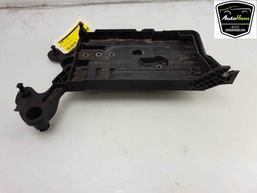 BAC A BATTERIE Volkswagen Golf VII Variant (AUVV), Autos : Pièces & Accessoires, Utilisé, Volkswagen