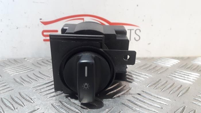 Licht Schakelaar van een Mercedes A-Klasse, Auto-onderdelen, Dashboard en Schakelaars, Mercedes-Benz, Gebruikt, 3 maanden garantie