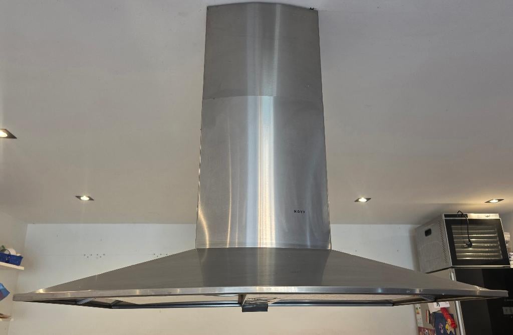 Ilot, hotte, taque et chaises , bien lire l annonce merci, Huis en Inrichting, Ophalen, Gebruikt, Bruin