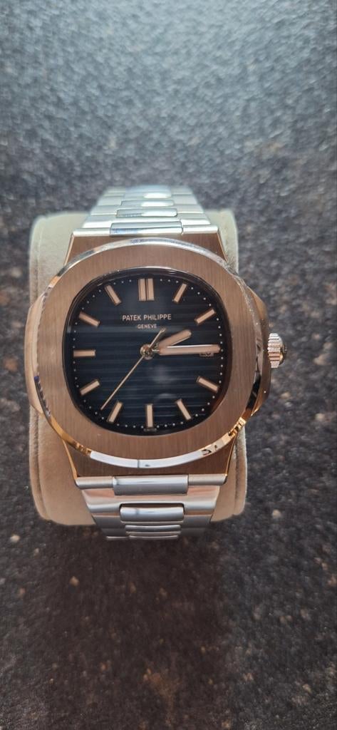 Montre hommage nautilus, Bijoux, Sacs & Beauté