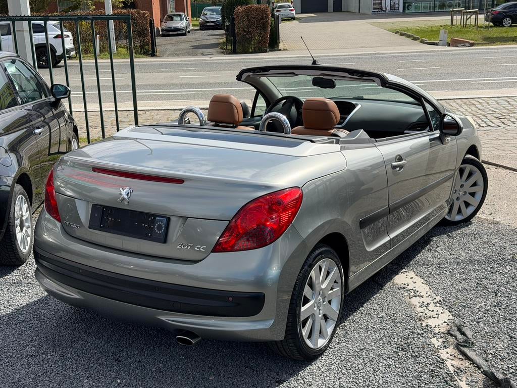 Peugeot 207 CC Automaat – Leder – Airco – Cabrio – 68.000 km, Autos, Peugeot, Cuir, Argent ou Gris, Capteur de stationnement, Entreprise