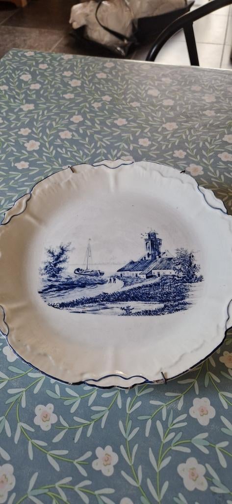 Royal Doulton bord met het "Norfolk" patroon, Ophalen