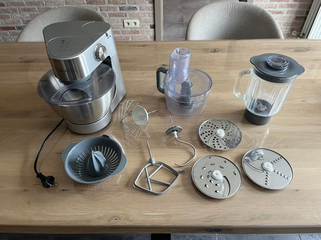 Kenwood - keukenrobot - met accessoires, Elektronische apparatuur, Ophalen, Zo goed als nieuw
