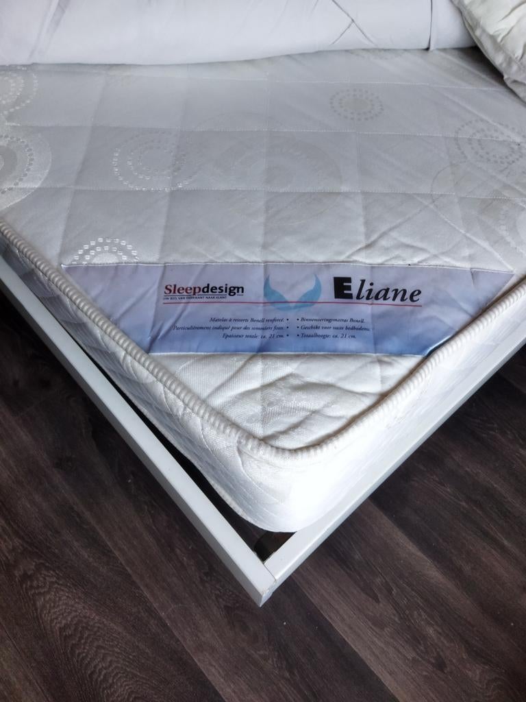 Lit 2 personne avec matelas, Maison & Meubles, Comme neuf, Enlèvement, 200 cm, Deux personnes